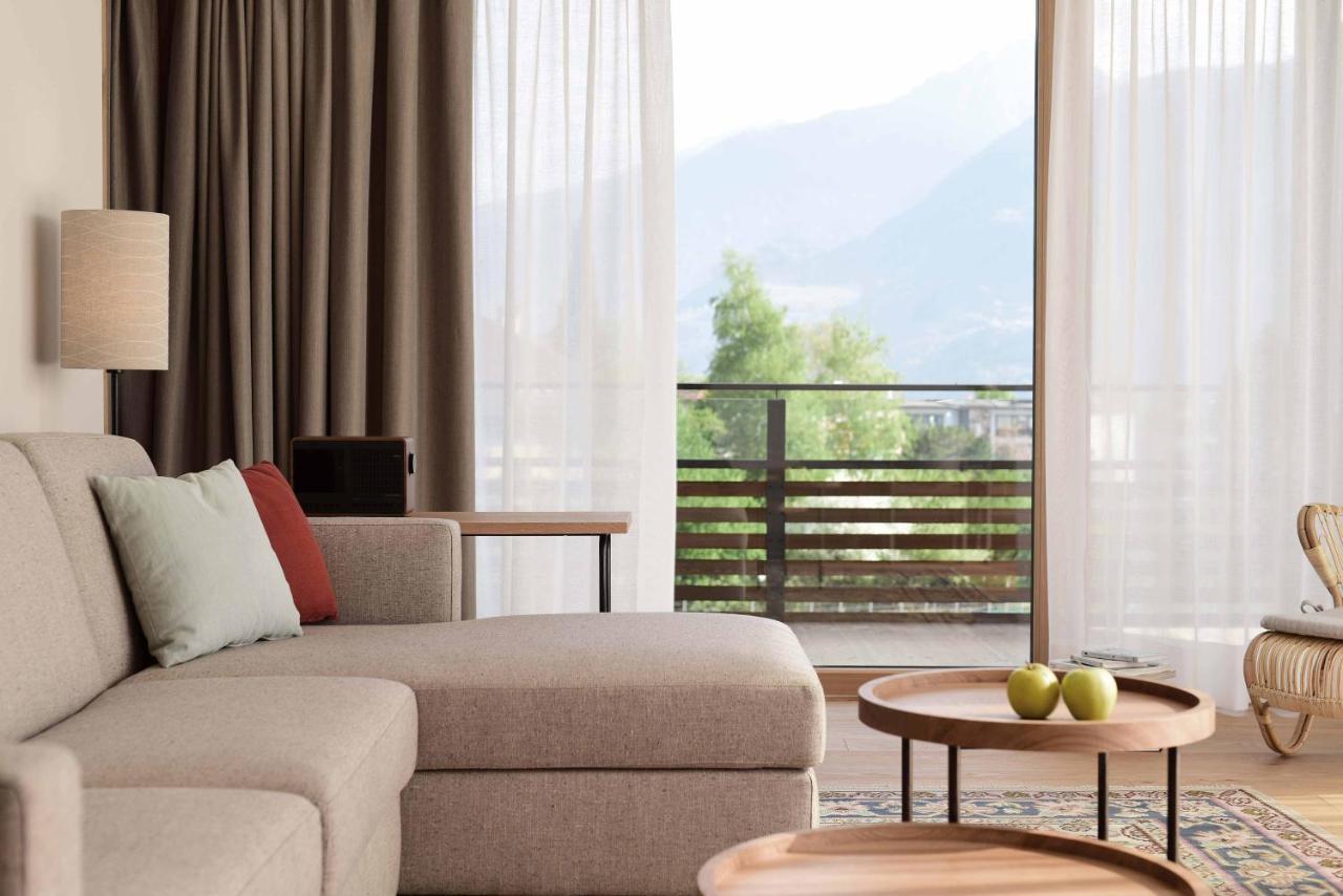 Hotel Schwarzschmied Lana Bagian luar foto