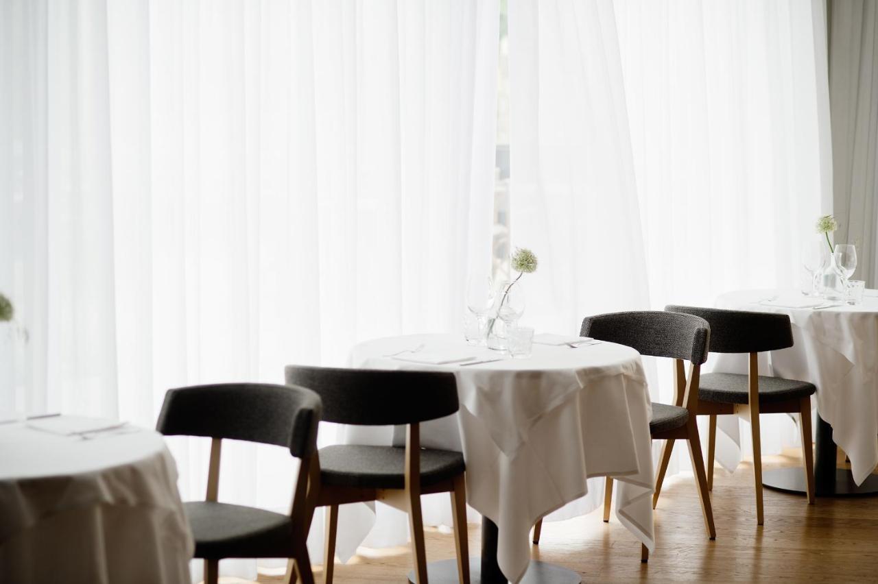Hotel Schwarzschmied Lana Bagian luar foto